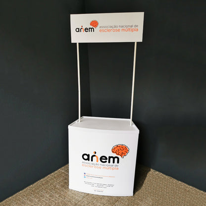 Bancada Promocional em Plástico com Bandeirola