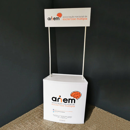 Bancada Promocional em Plástico com Bandeirola